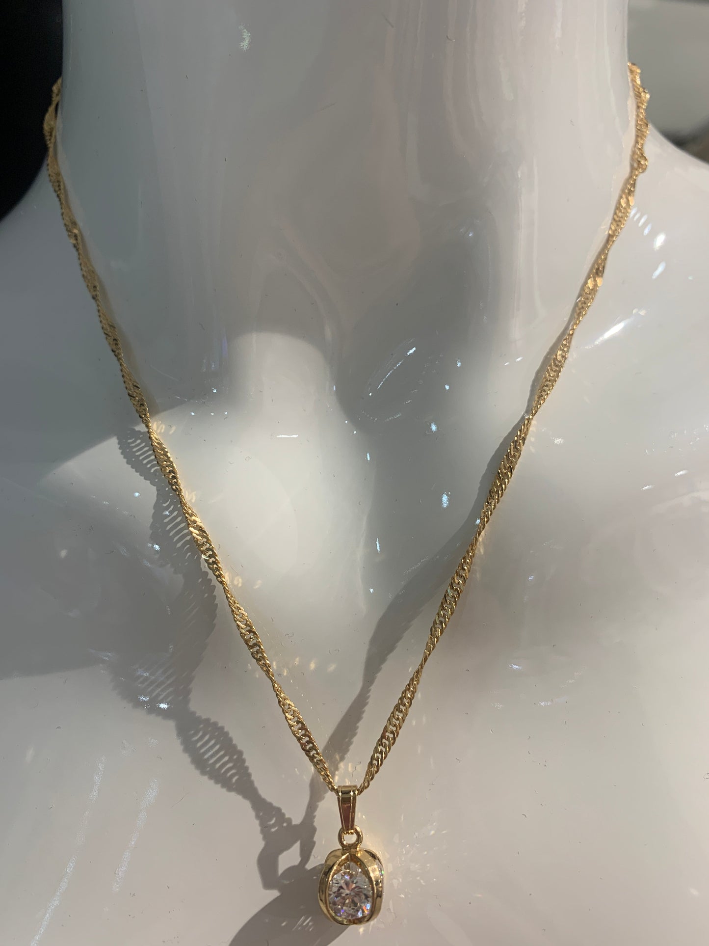 Globe Drop Necklace-Fi&Co Boutique