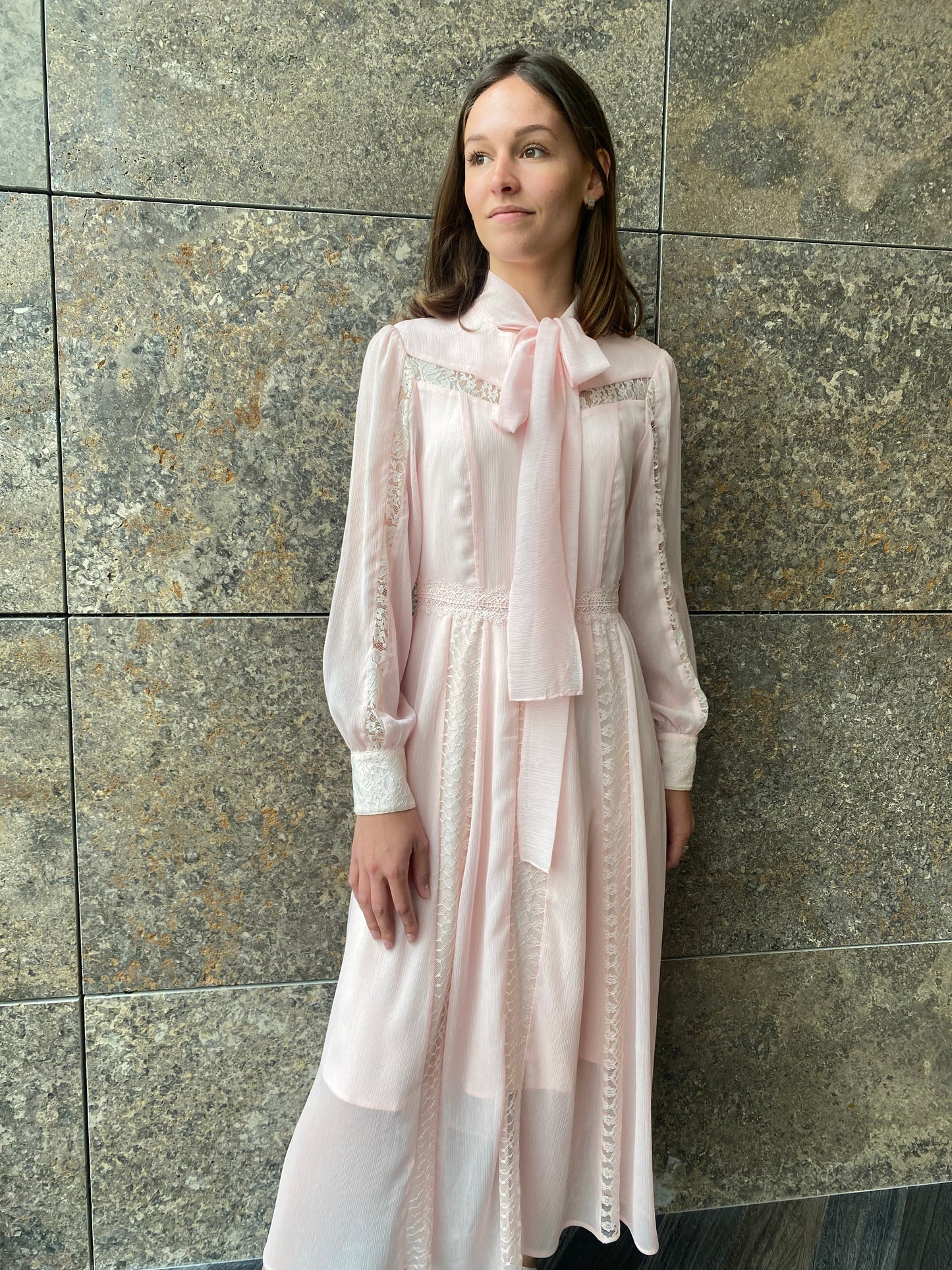 Rosas Rojas Elena Dress-Fi&Co Boutique