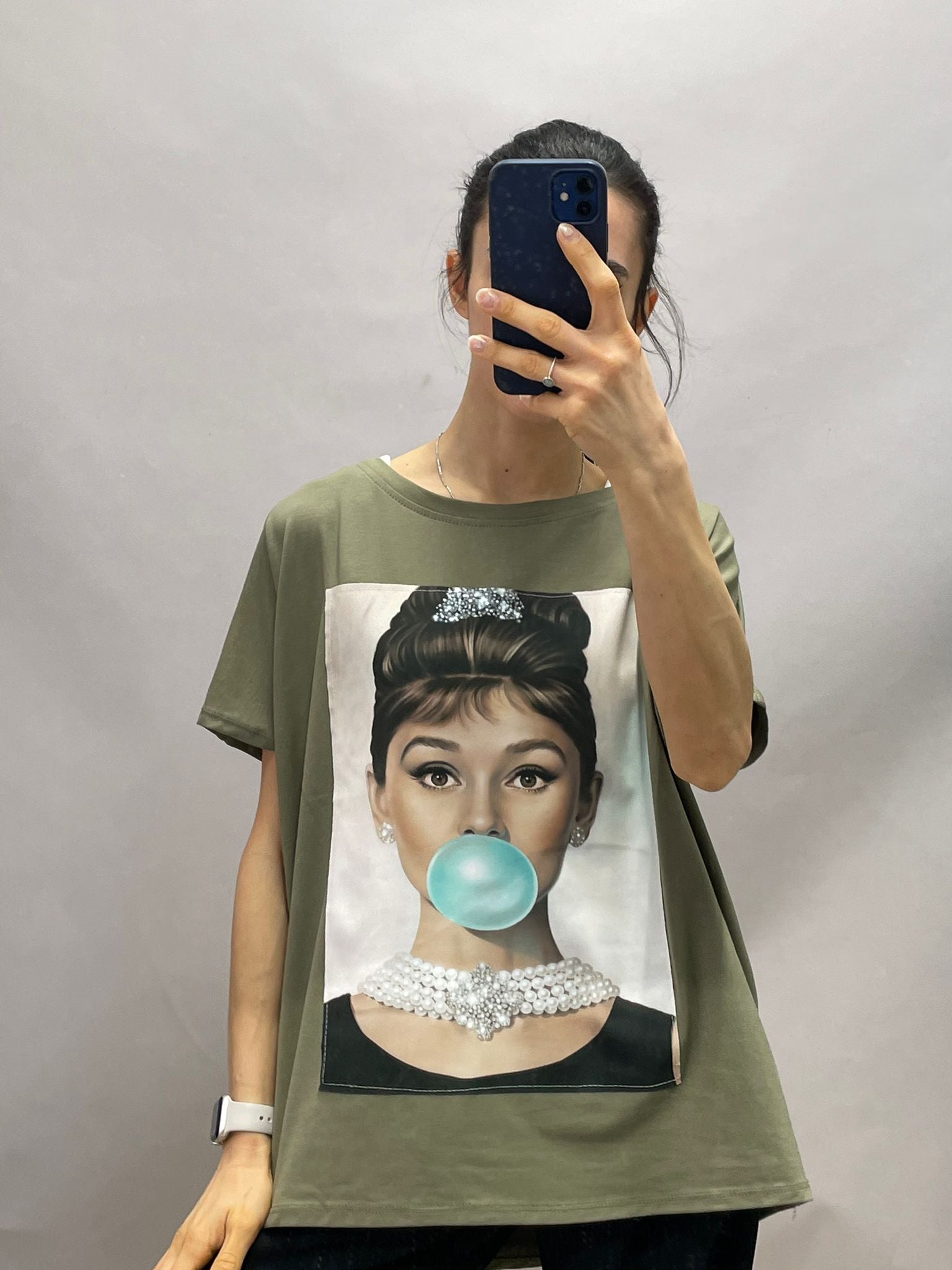 Audrey T-Shirt-Khaki-Fi&Co Boutique